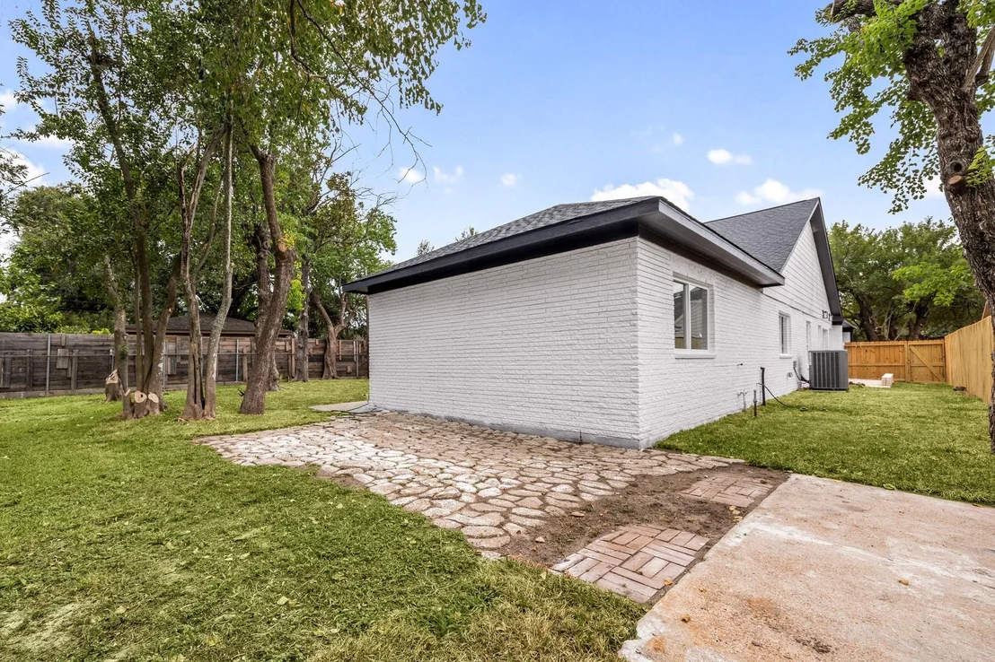 Photo of 5518 Beechnut Street