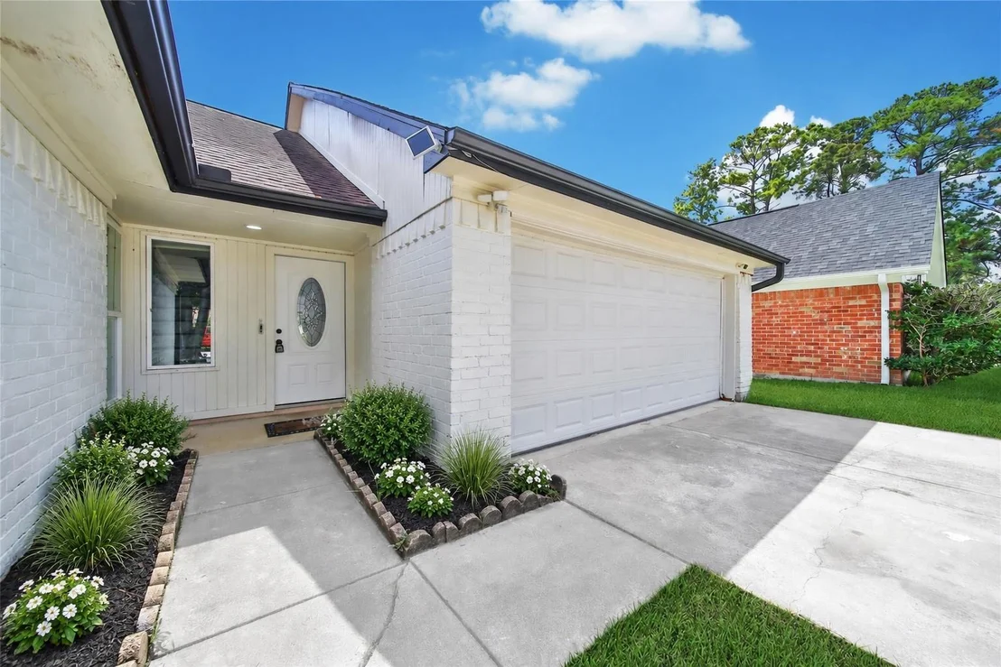 Photo of 4014 Alshire Drive