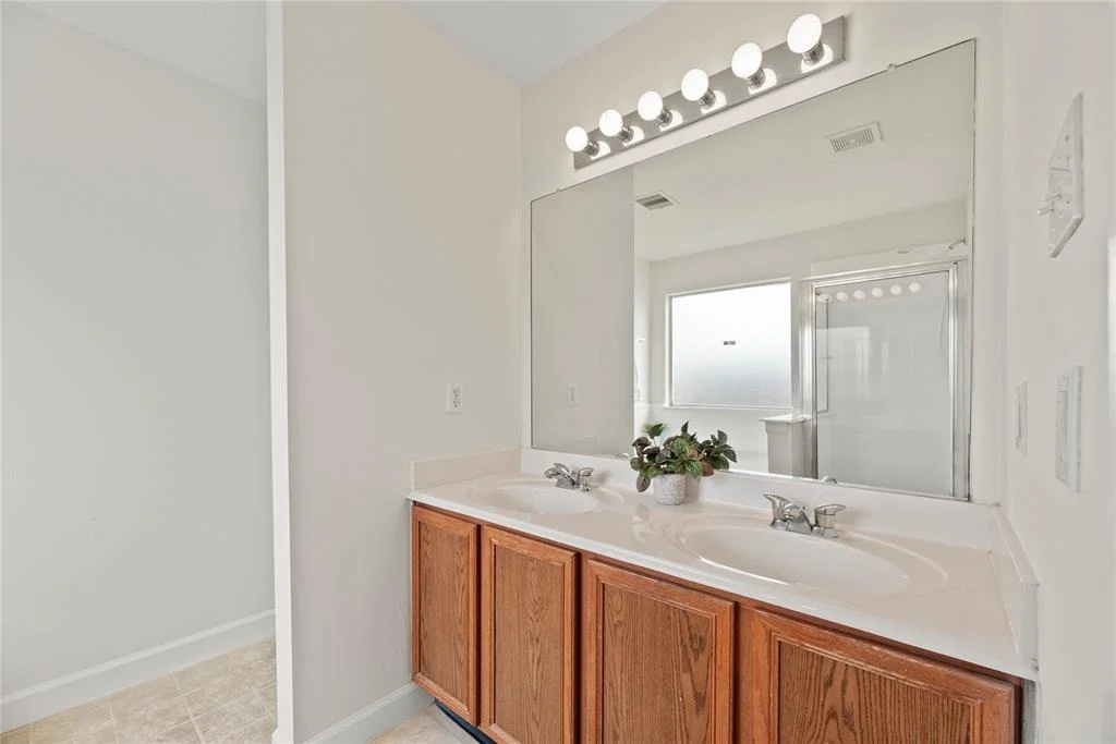 Photo of 5902 Shining Leaf Court