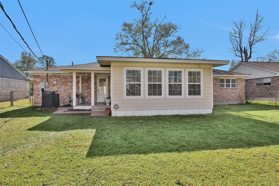 Photo of 227 Crest Hill Drive