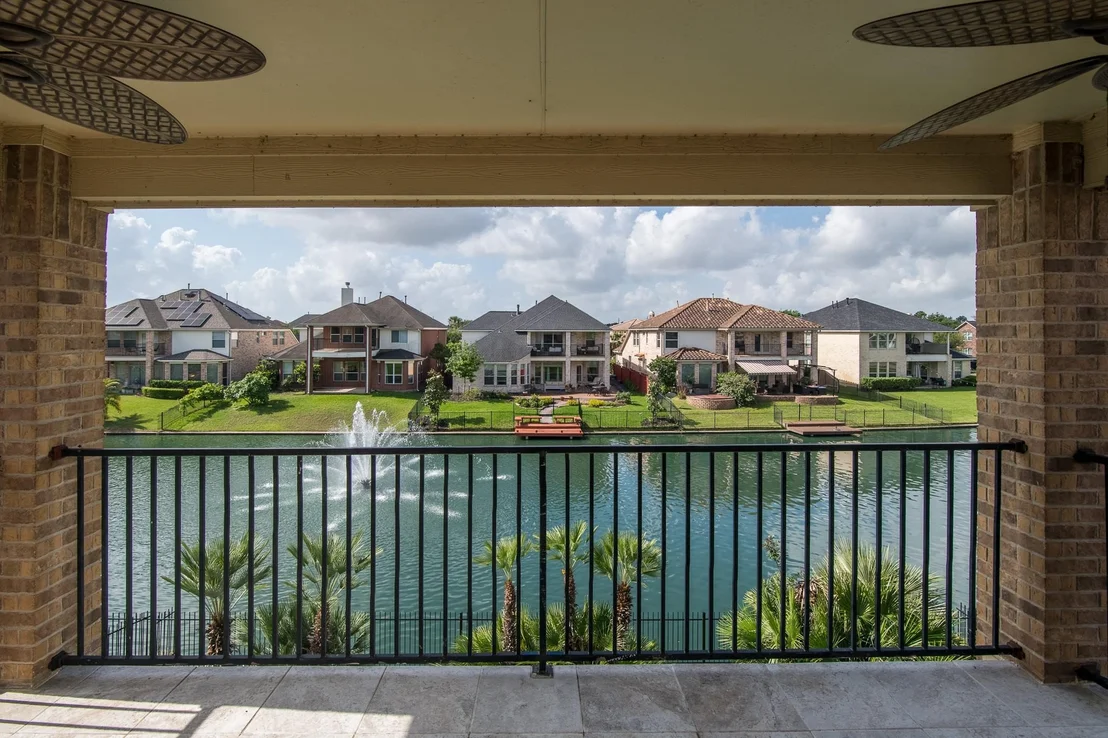 Photo of 18119 Blues Point Drive