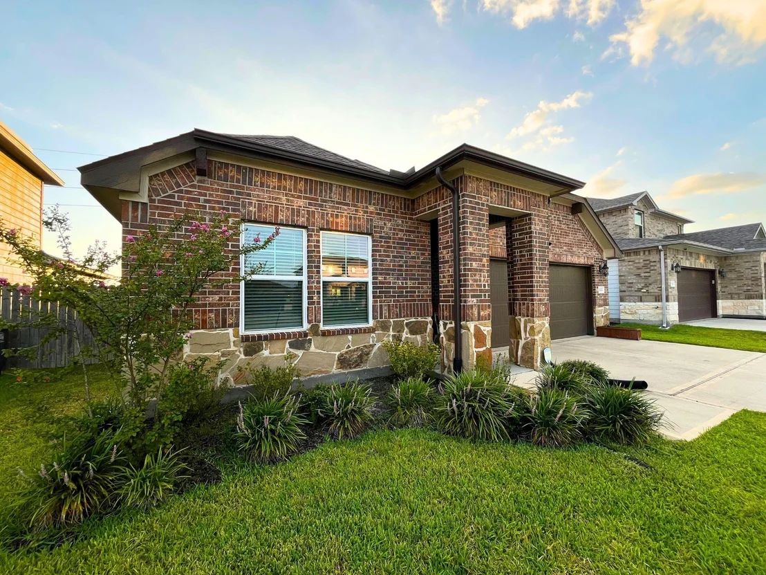 Photo of 2222 Royal Ann Way