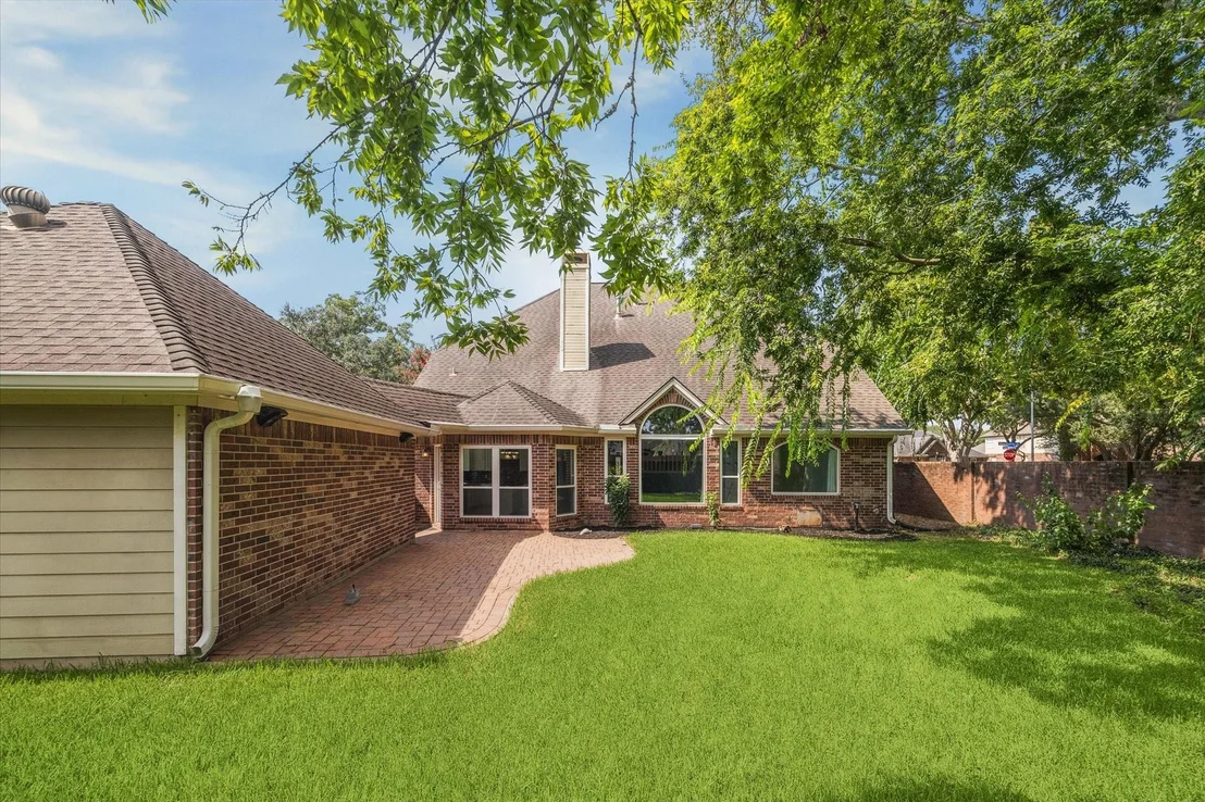 Photo of 6914 Hearthside Drive
