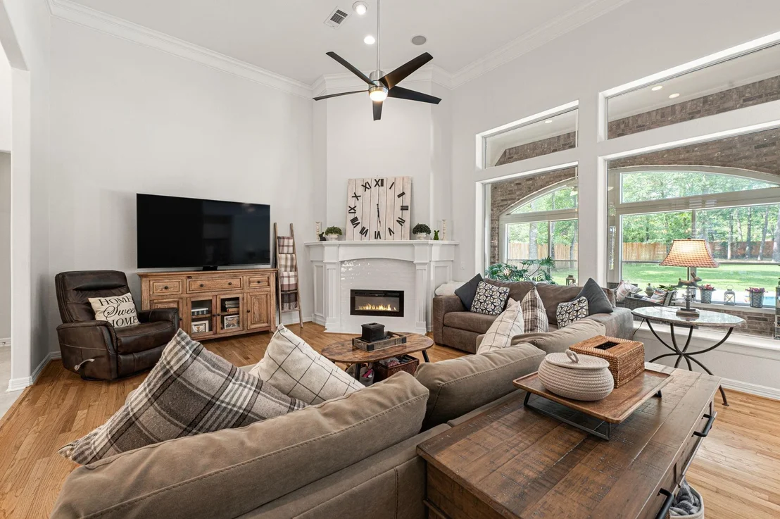 Photo of 11357 Lake Oak Dr Drive