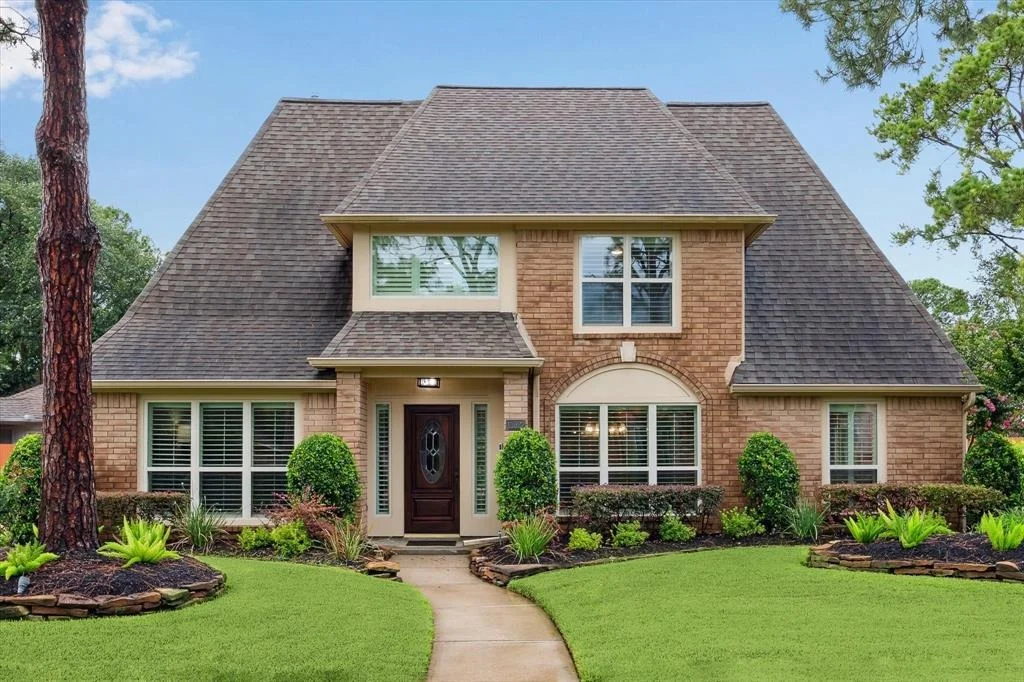 Photo of 15927 Meadowside Drive