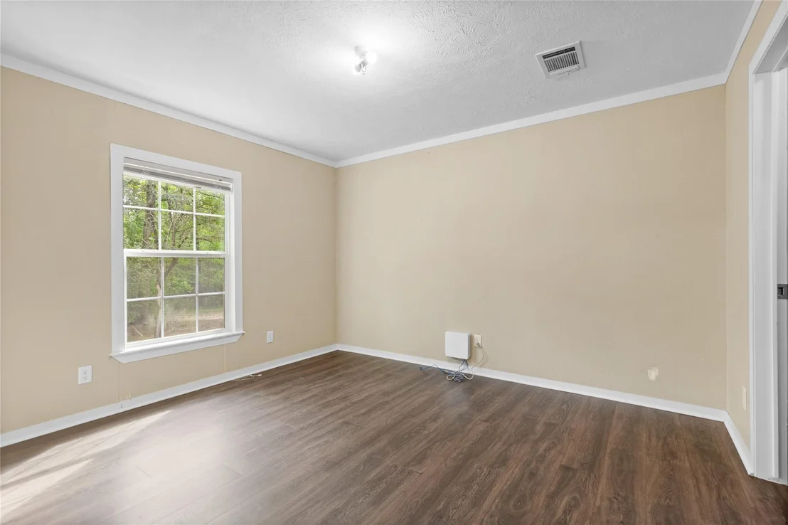 Photo of 141 Leaning Oak Drive