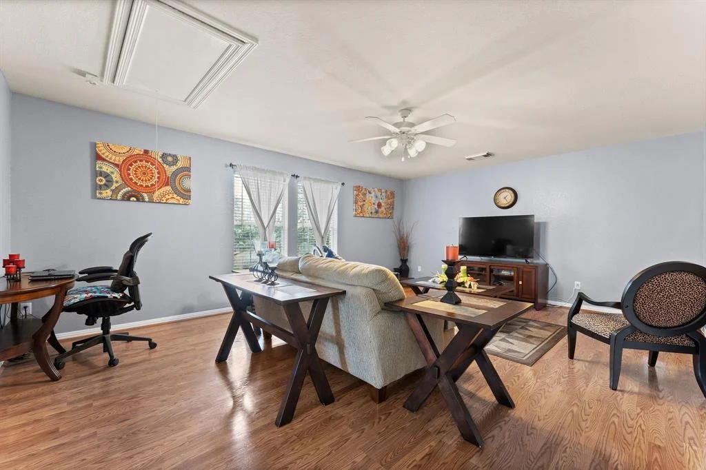 Photo of 17227 Mossbriar Lane