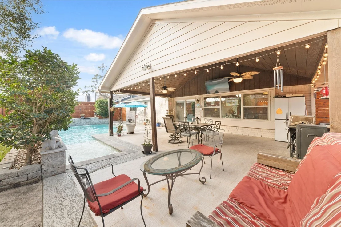 Photo of 22306 Acorn Valley Drive