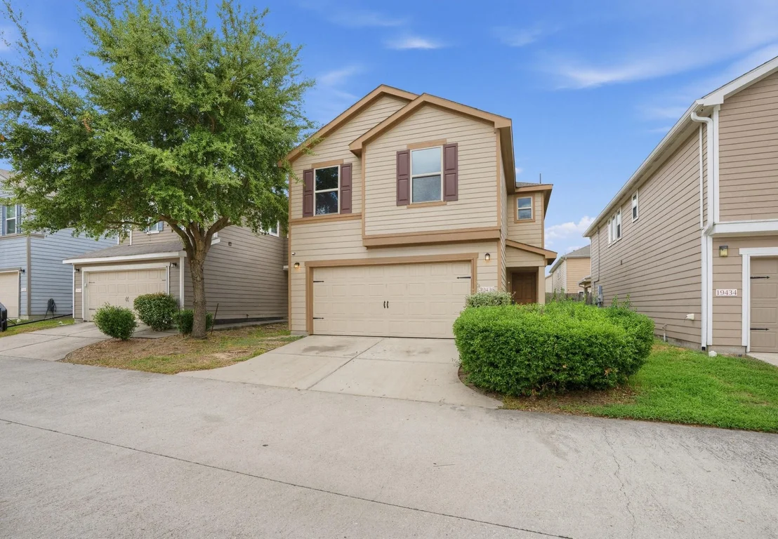 Photo of 19436 Archer Glen Drive