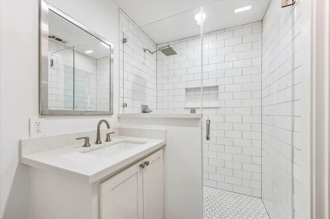 Photo of 5524 Sturbridge Drive