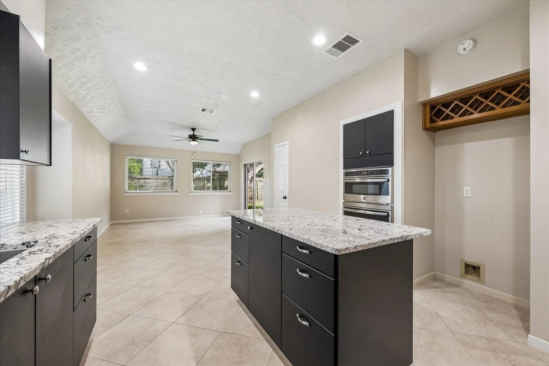 Photo of 723 Lochnell Drive