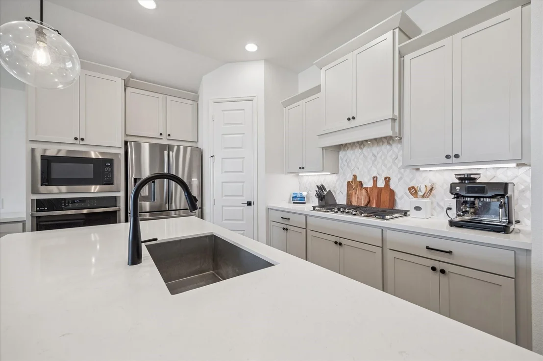 Photo of 31130 Crescent Hill Drive
