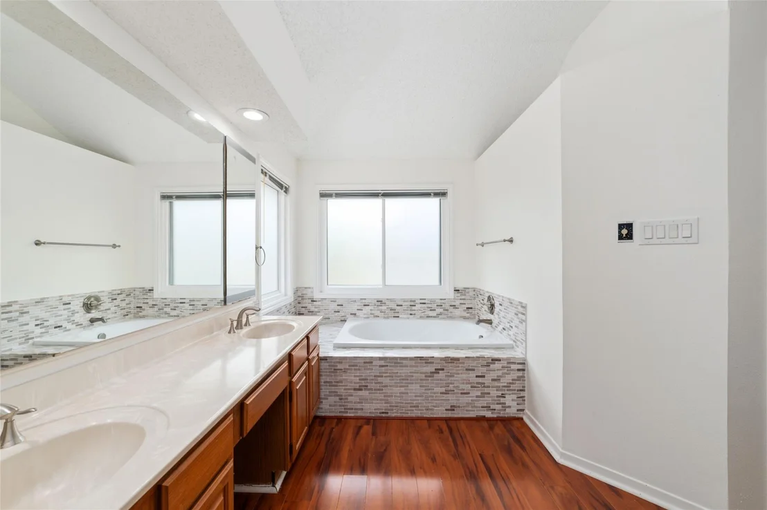 Photo of 13103 Wickersham Lane