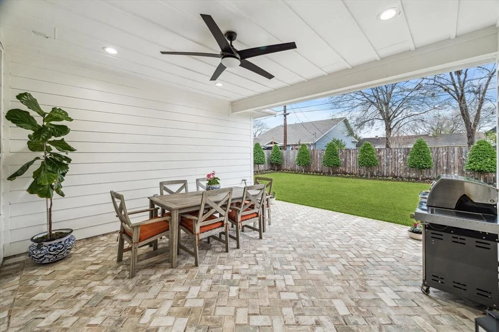 Photo of 1810 Chantilly Lane