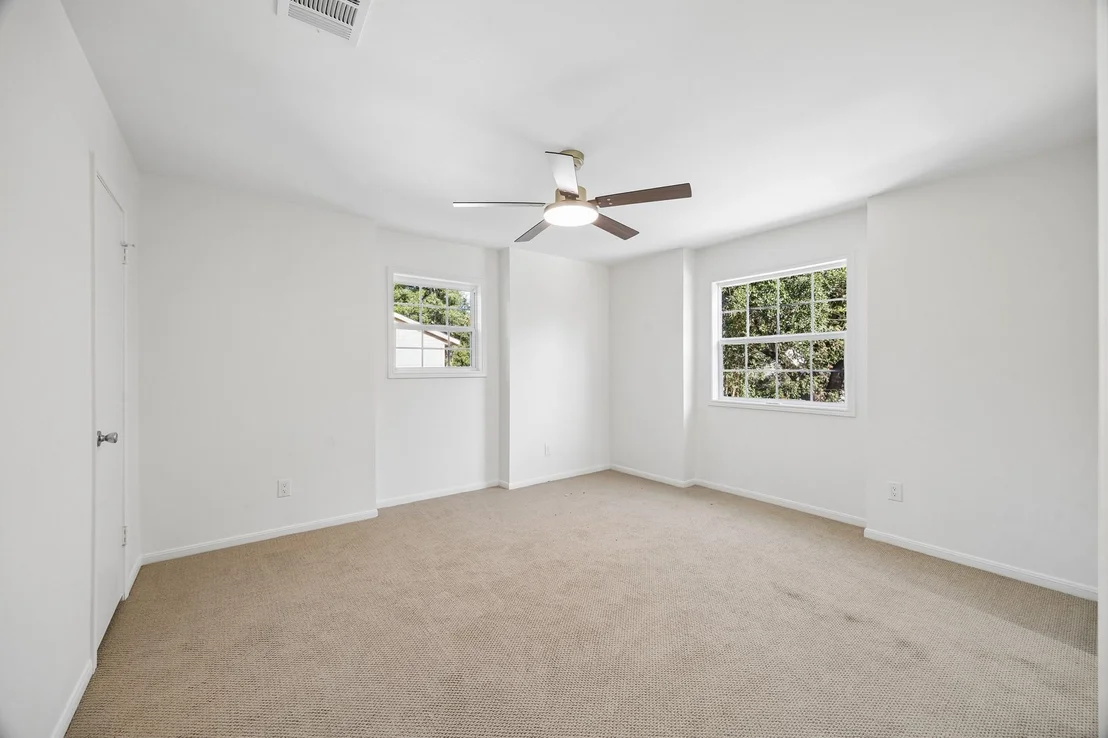 Photo of 11007 Cranbrook Road