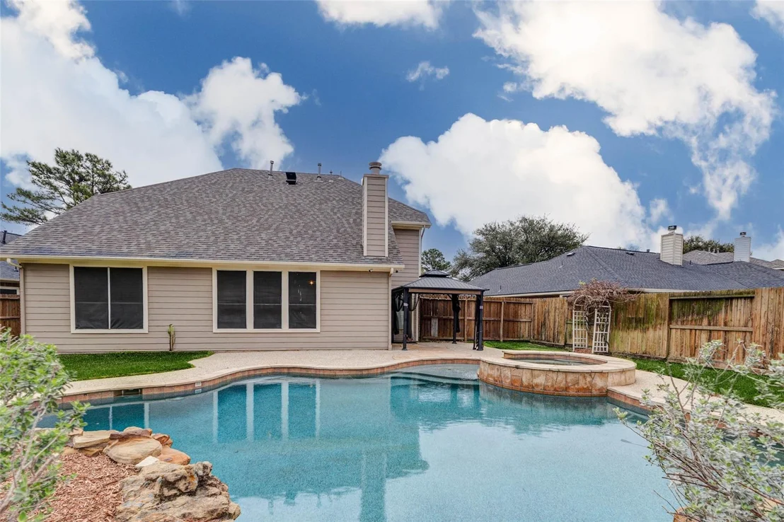 Photo of 8915 Path Green Drive