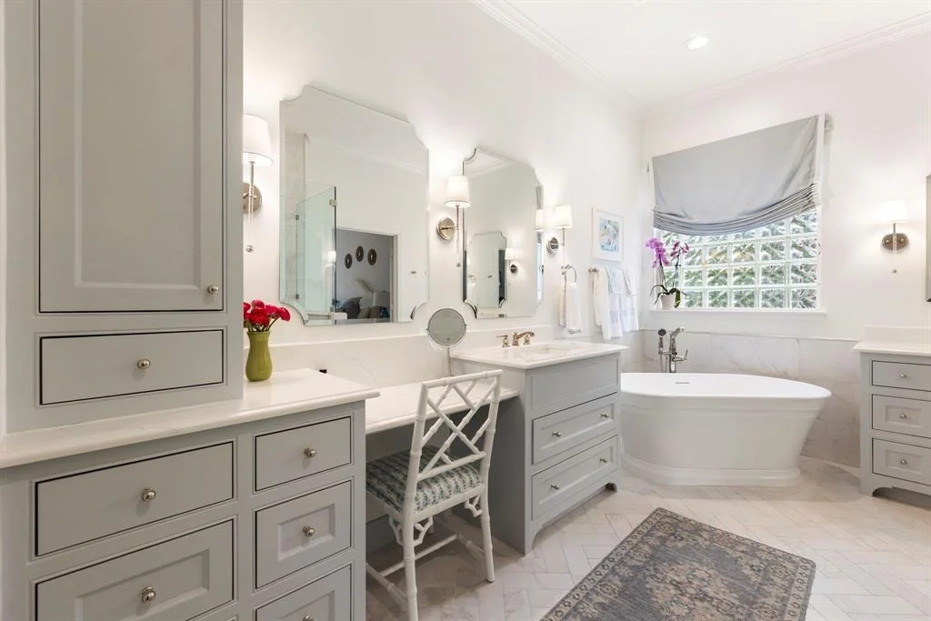 Photo of 2123 River Bend Way