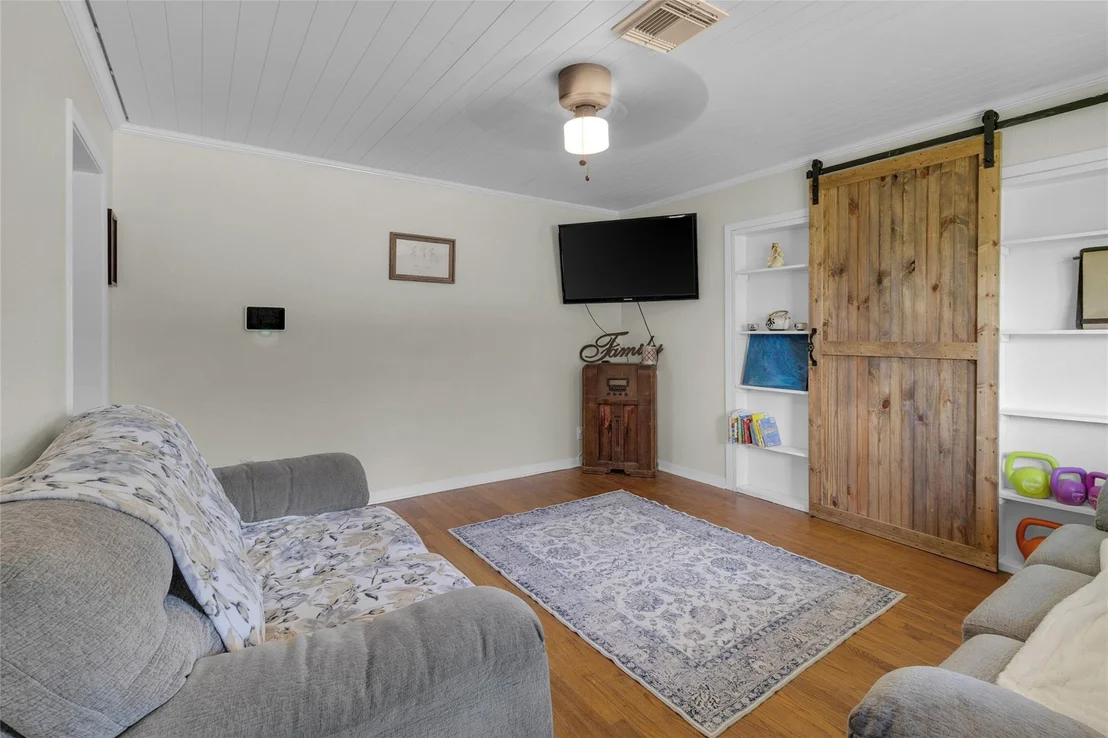 Photo of 617 Catalpa Street