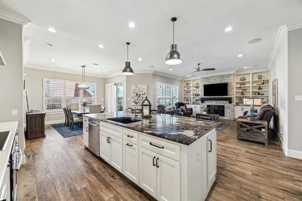 Photo of 16006 Broadwater Drive