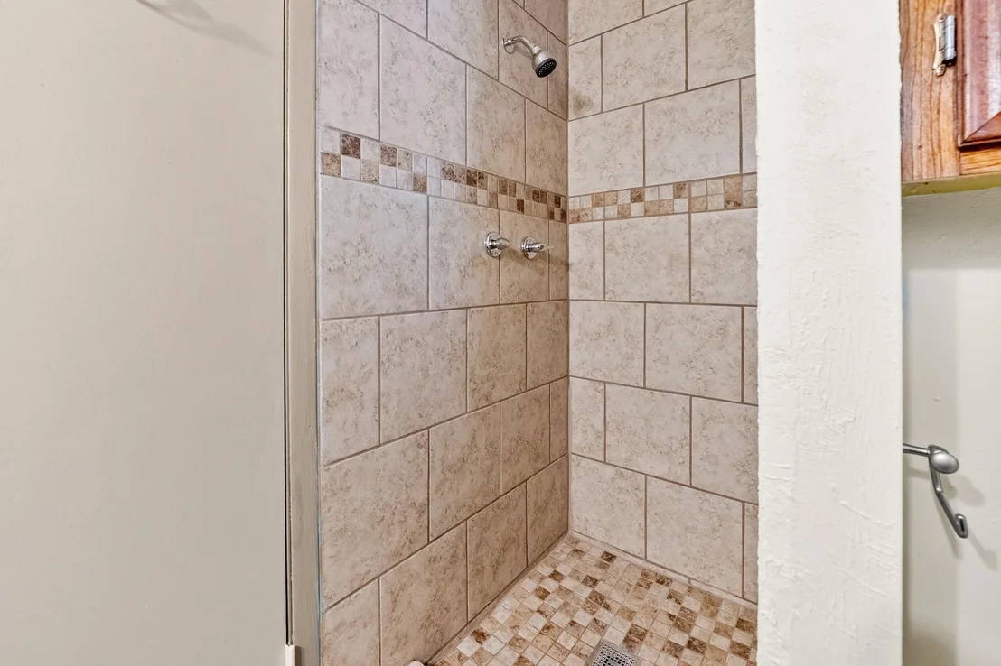 Photo of 5735 County Road 2252