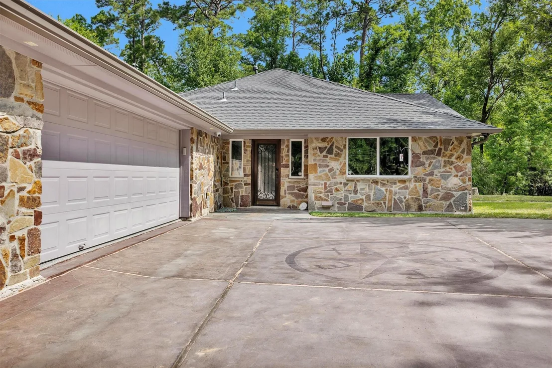 Photo of 24111 Glen Loch Drive