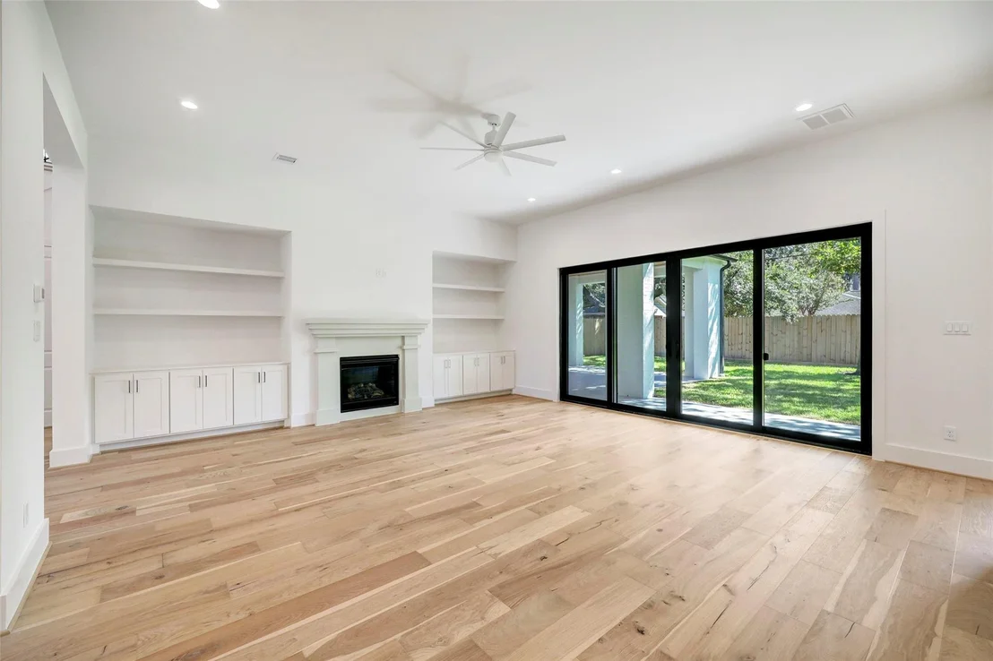 Photo of 4514 Devon Street