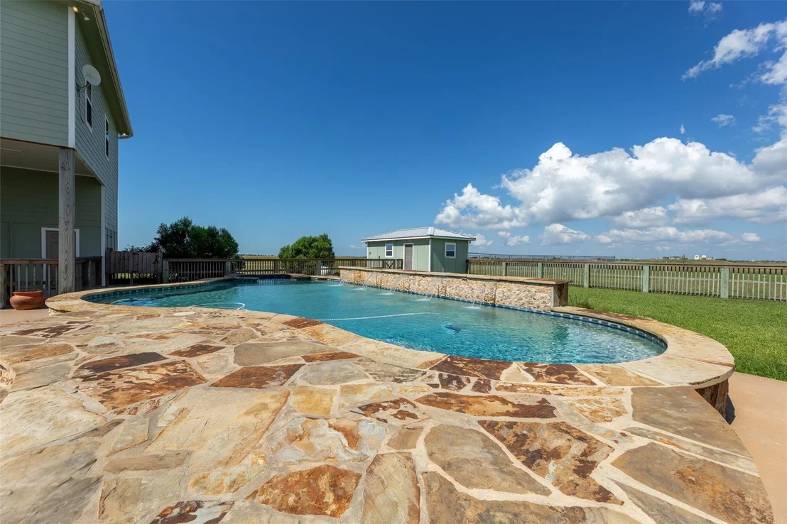Photo of 742 Bay Drive