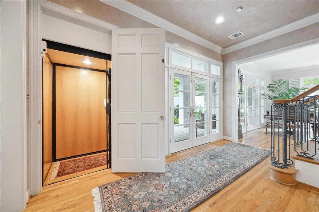Photo of 3633 Overbrook Lane