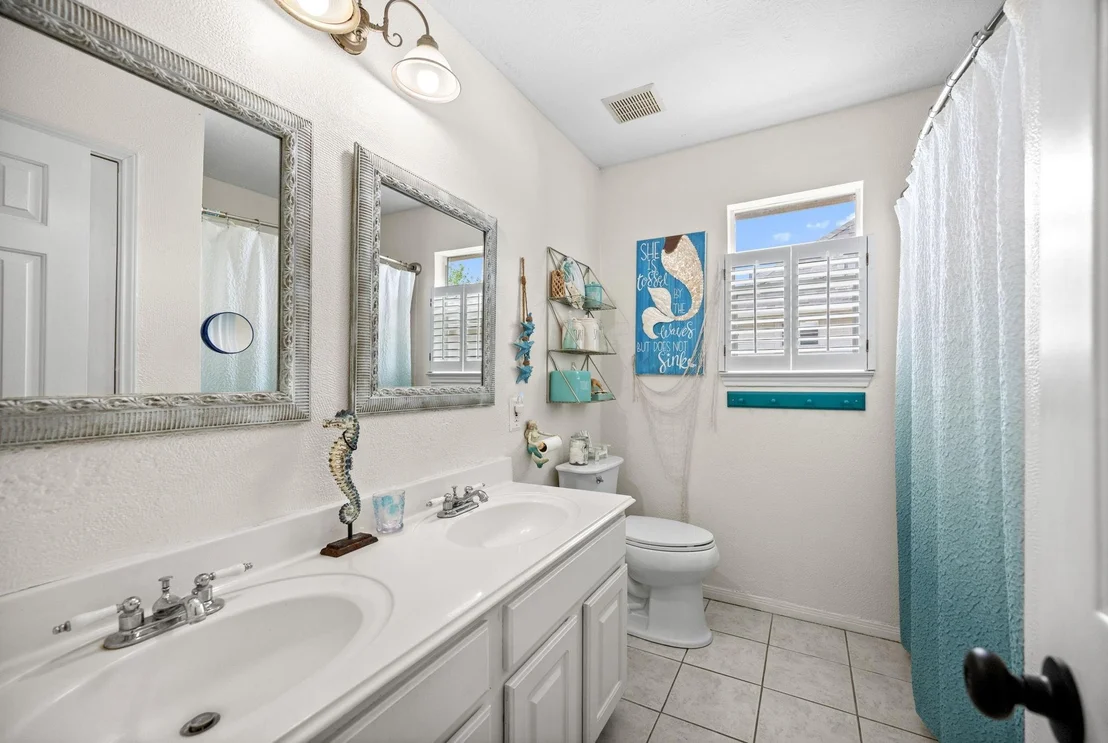 Photo of 814 Legend Spring Drive