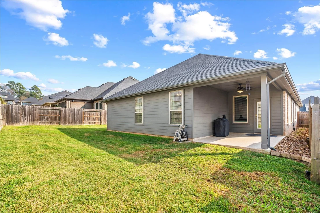 Photo of 443 Stonebrook Lane