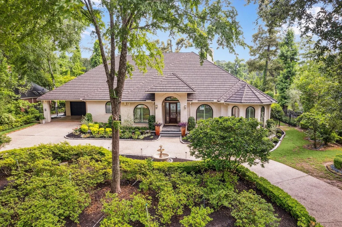 Photo of 30 Halfmoon Court