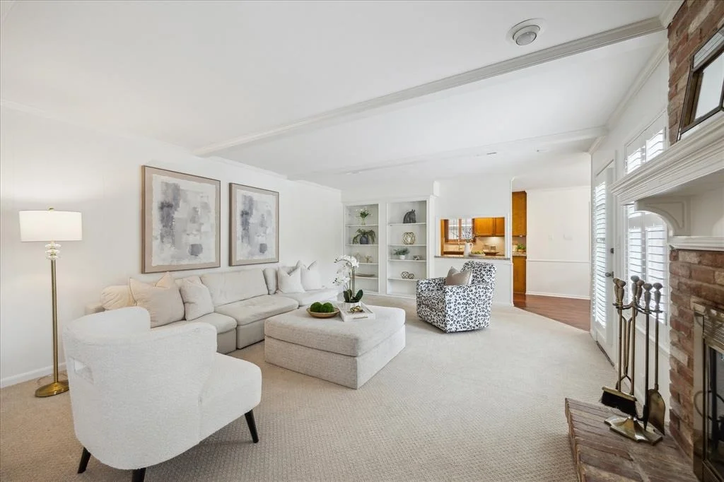 Photo of 807 Thornbranch Drive