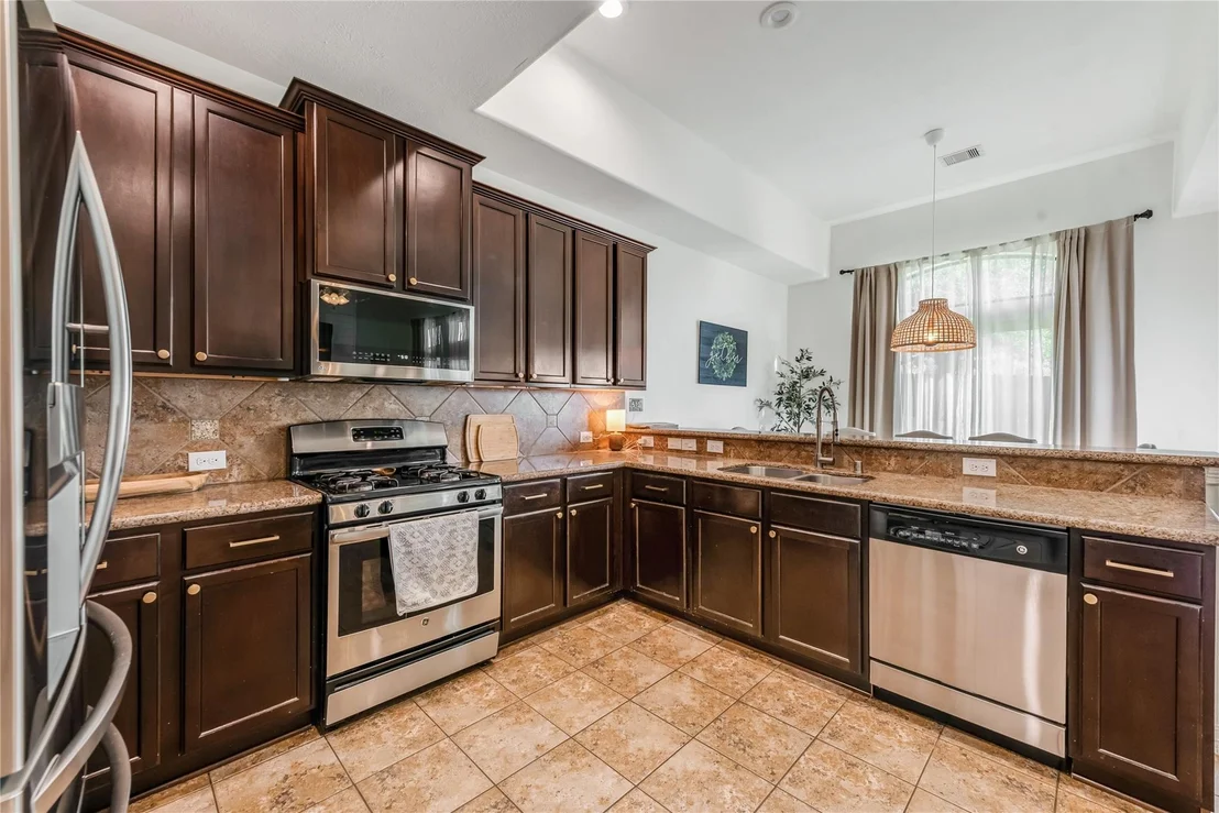 Photo of 702 Aulia Lane