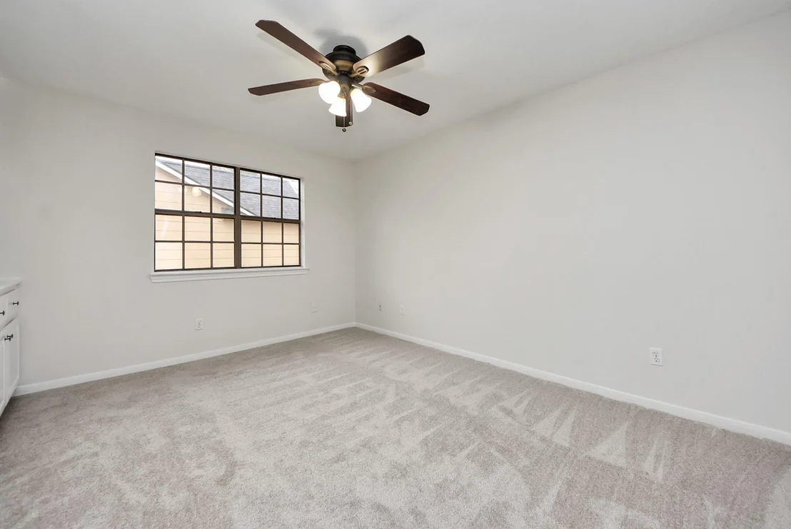 Photo of 903 Heathgate Drive