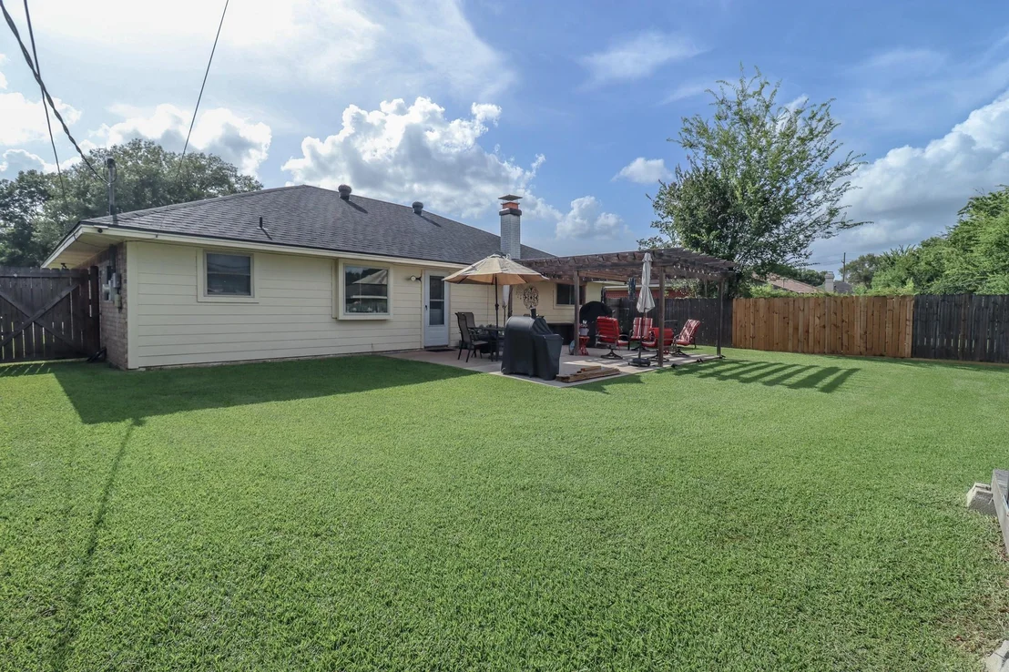 Photo of 2055 Stacy Street
