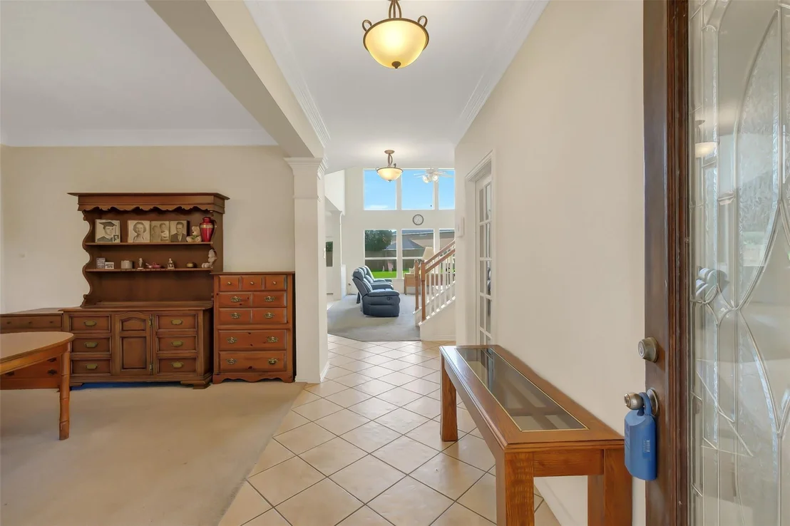Photo of 8915 High Ridge Lane