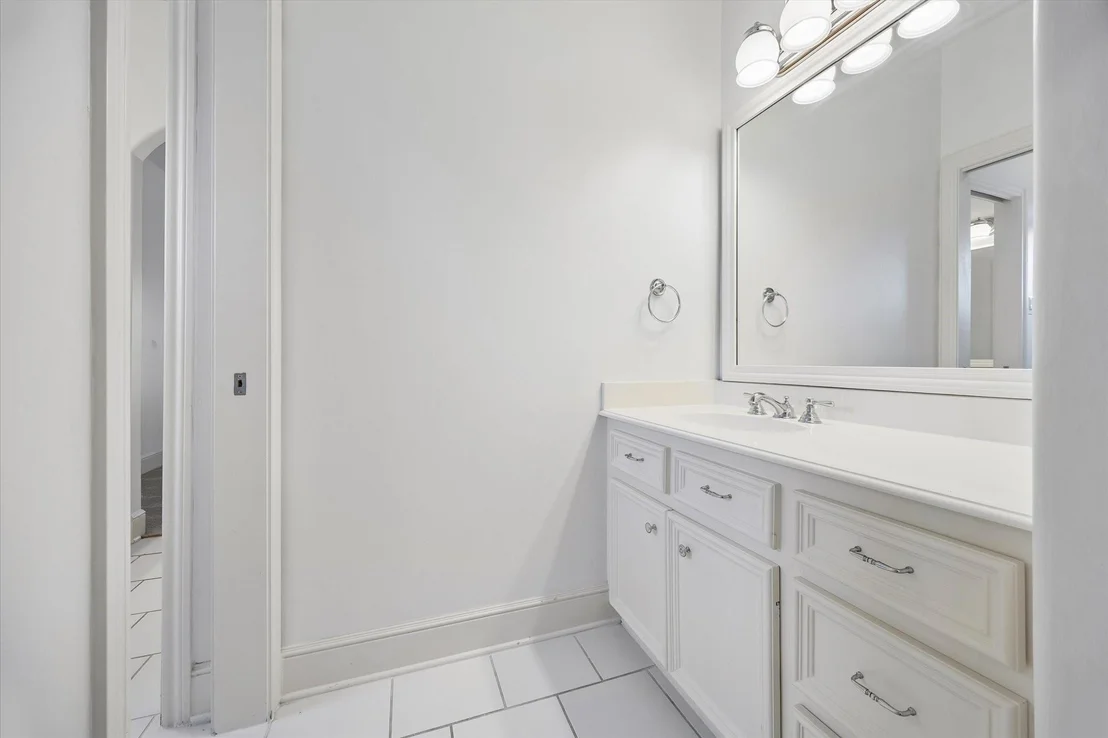 Photo of 4523 Maple Street