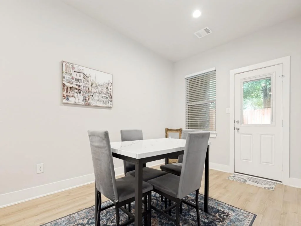 Photo of 11235 Glenforest Drive