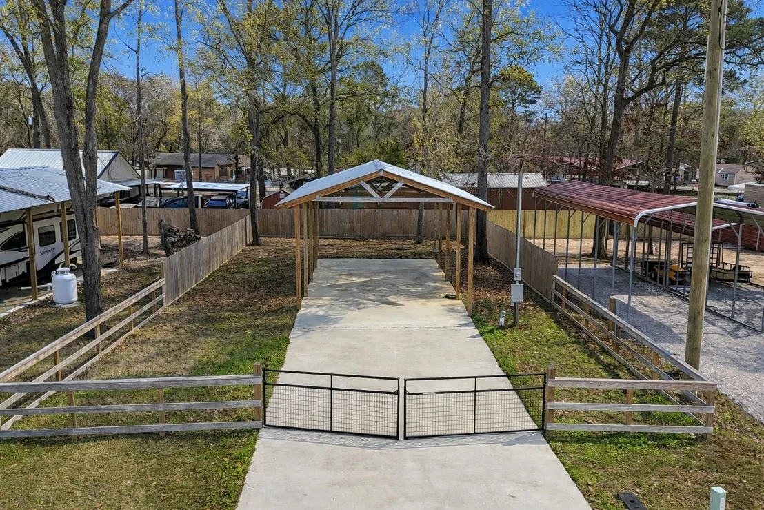 Photo of 211 Martineque Lane