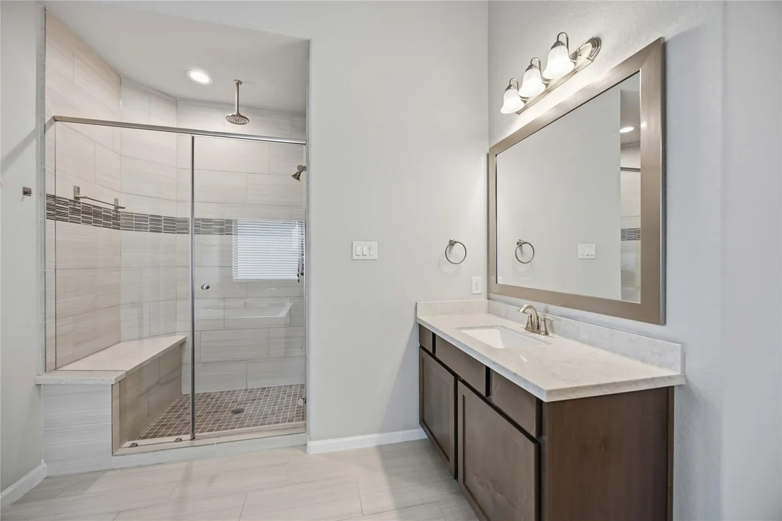 Photo of 3904 Centre Plains Way