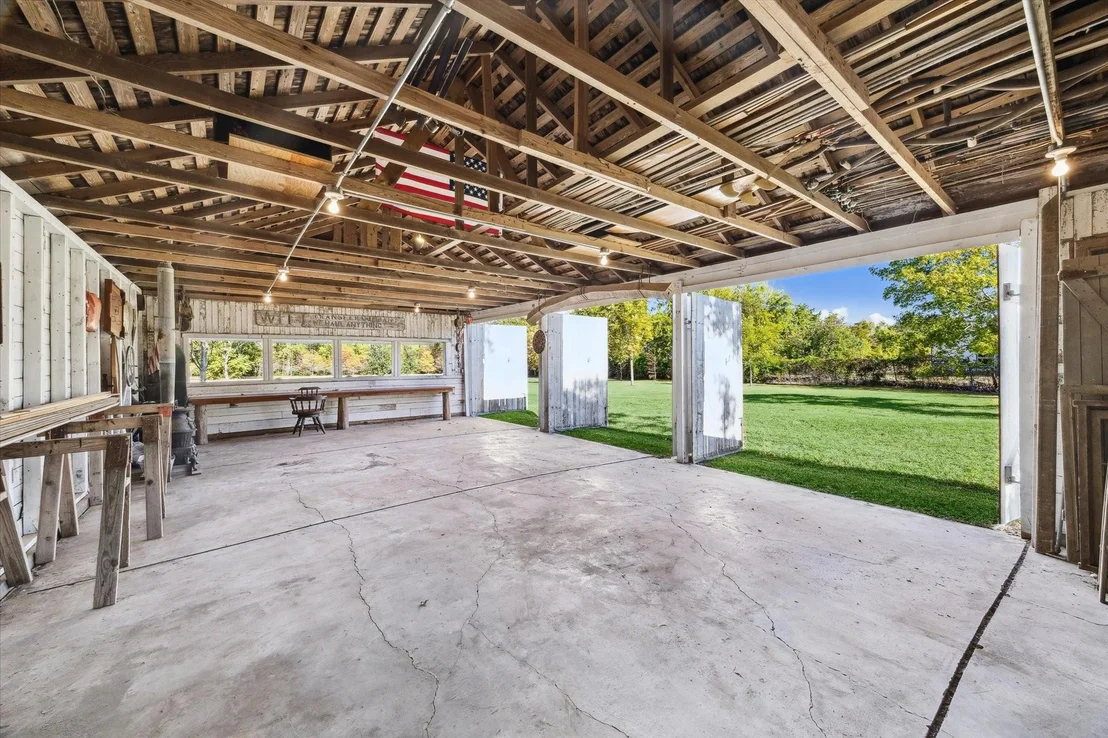 Photo of 618 Bayridge Road