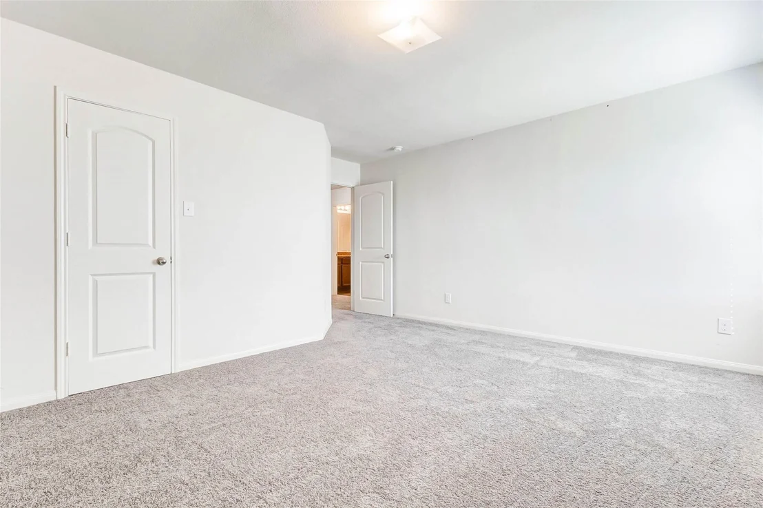 Photo of 2098 Saras Way