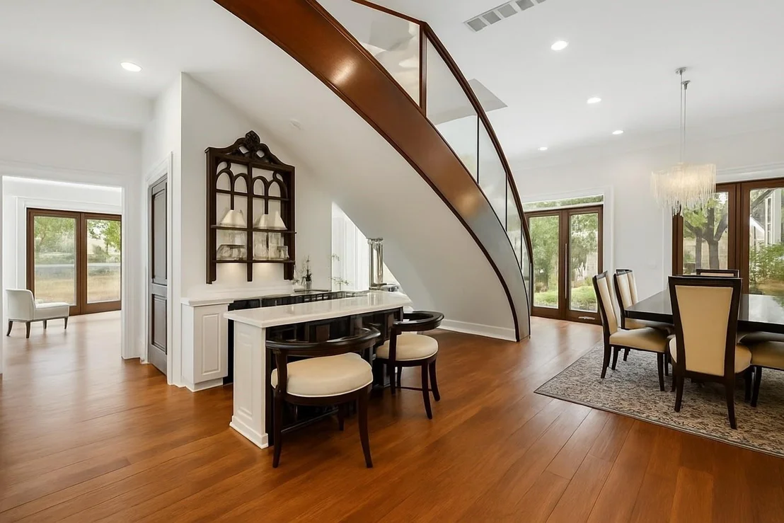 Photo of 2247 Bartlett Street
