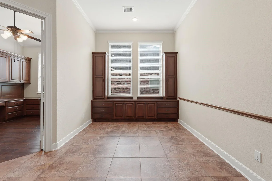 Photo of 4835 Bayou St John