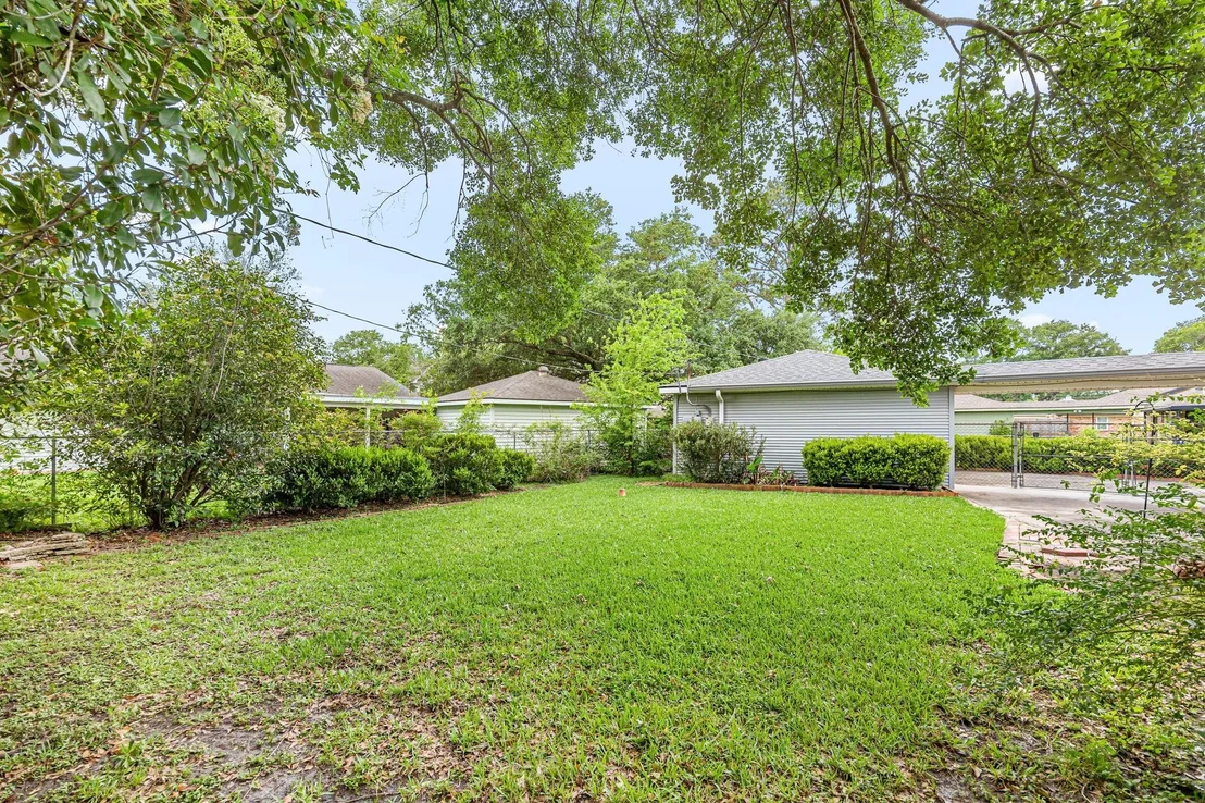 Photo of 11407 Valley Spring Drive