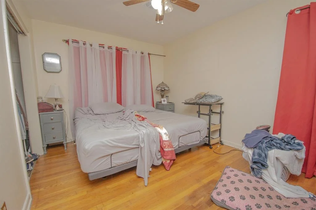 Photo of 725 Cedar Lawn Drive
