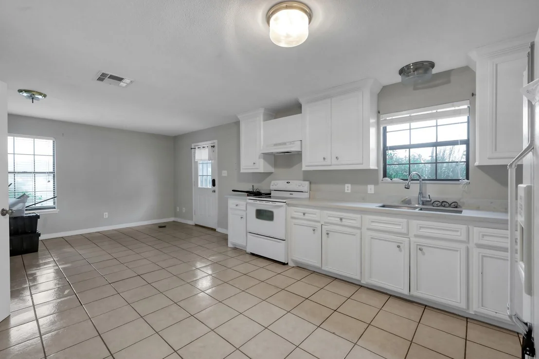 Photo of 7644 Spring Cypress Road