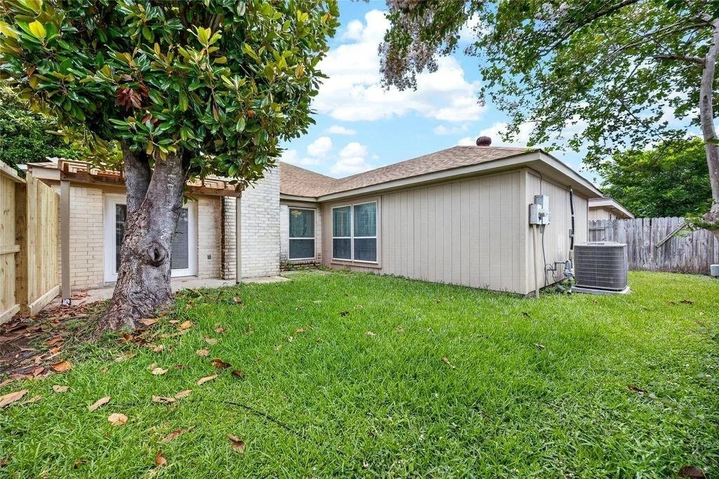 Photo of 11103 Bellerive Drive