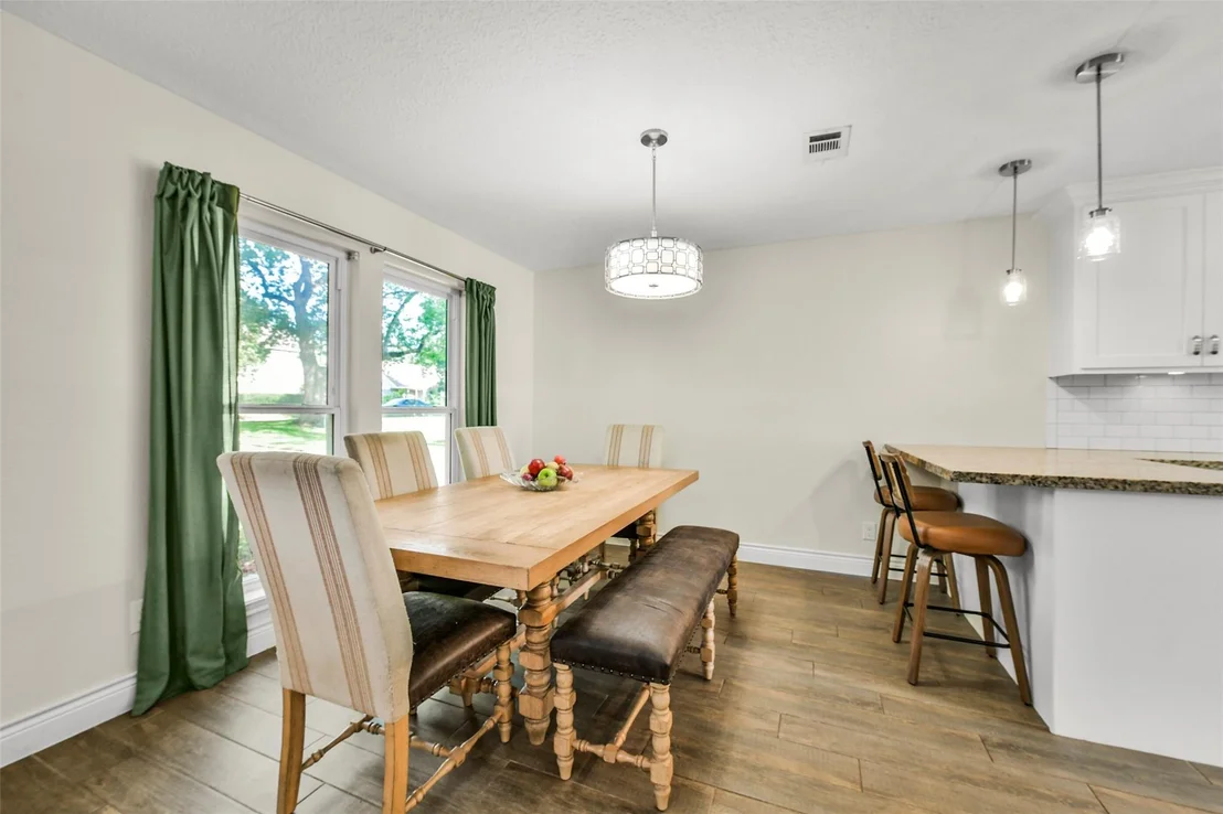 Photo of 19611 Suncove Lane
