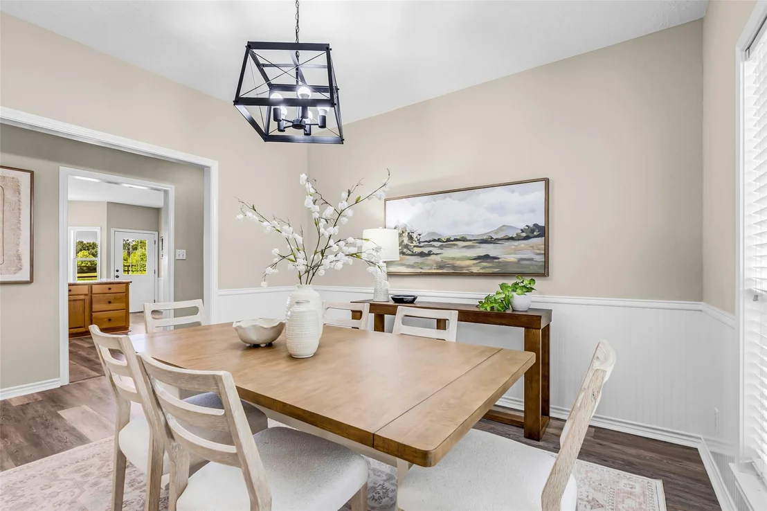 Photo of 1075 Harrisburg Road